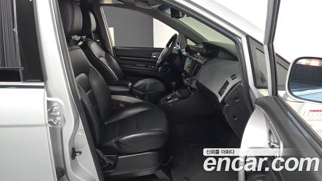 KG Mobility KORANDO 2017 — photo 17