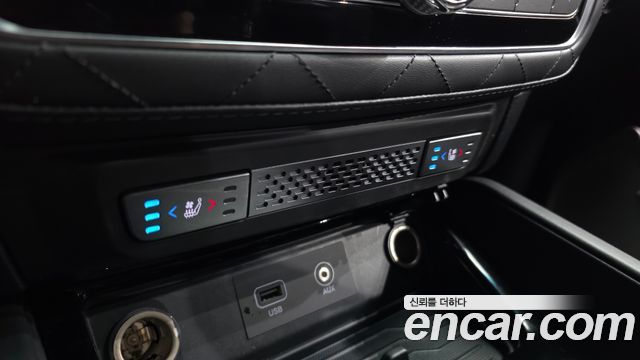 KG Mobility Rexton 2018 — photo 16