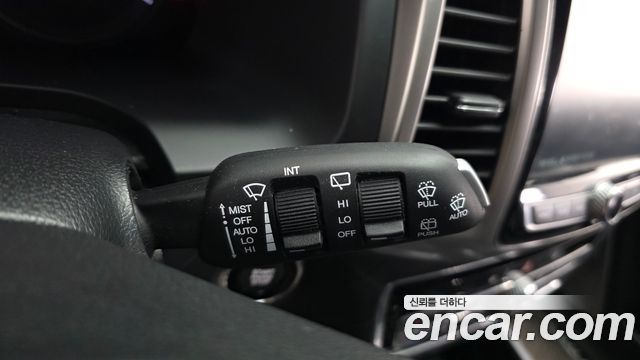 KG Mobility Rexton 2018 — photo 17
