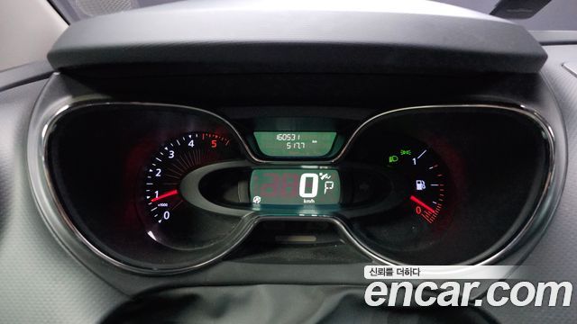 Renault Korea QM3 2016 — photo 8