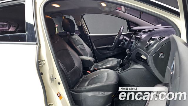 Renault Korea QM3 2016 — photo 12