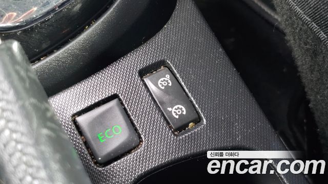 Renault Korea QM3 2016 — photo 16