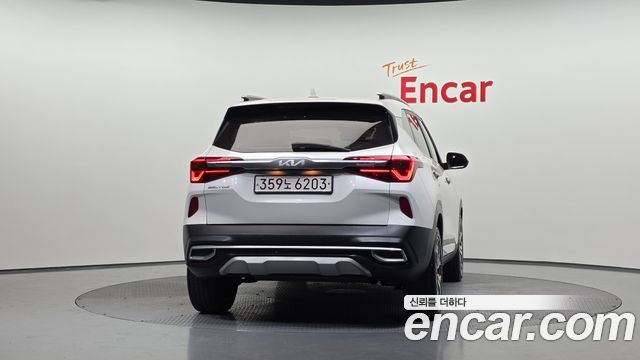 Kia Seltos 2023 — photo 4