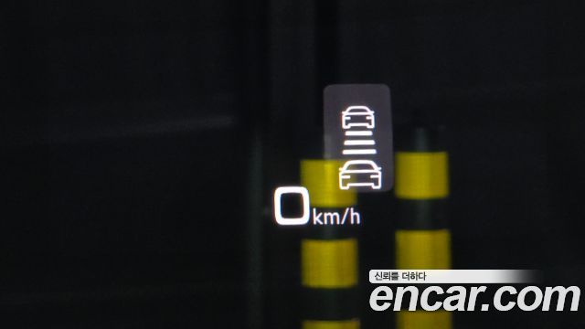 Audi e-tron 2020 — photo 20