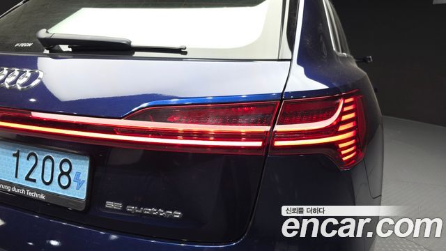 Audi e-tron 2020 — photo 9