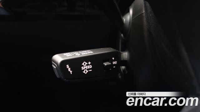 Audi e-tron 2020 — photo 27