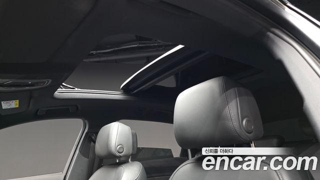 Audi e-tron 2020 — photo 28