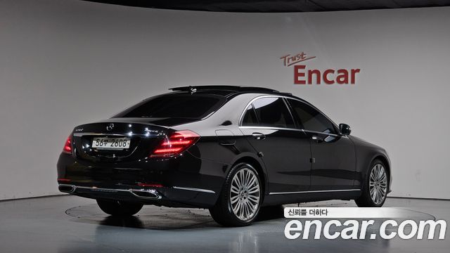 Mercedes-Benz S-Class 2019 — photo 2