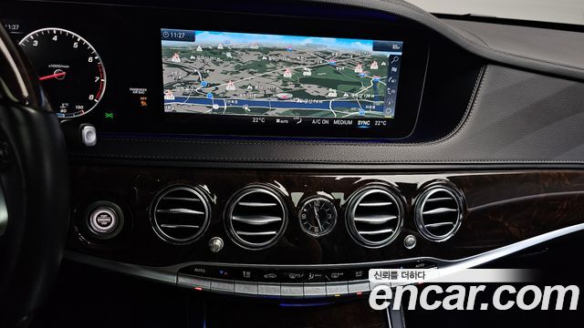 Mercedes-Benz S-Class 2019 — photo 20