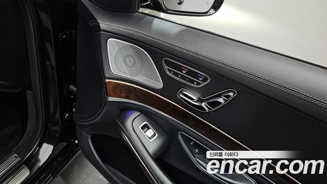 Mercedes-Benz S-Class 2019 — photo 29