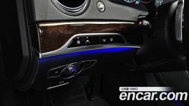 Mercedes-Benz S-Class 2019 — photo 39