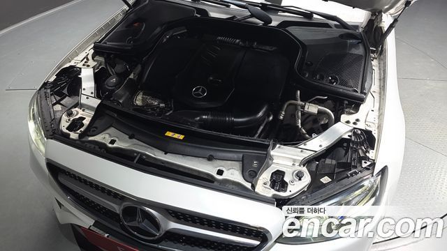 Mercedes-Benz E-Class 2019 — photo 6
