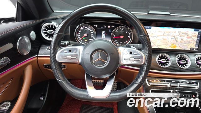 Mercedes-Benz E-Class 2019 — photo 12