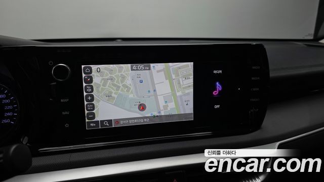 Kia K5 2022 — photo 21
