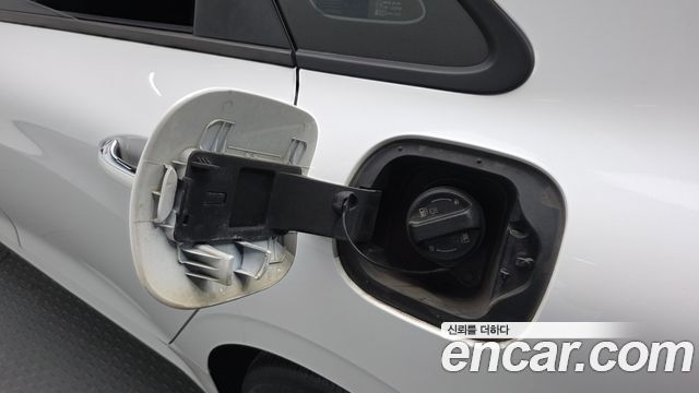 Kia K5 2022 — photo 27