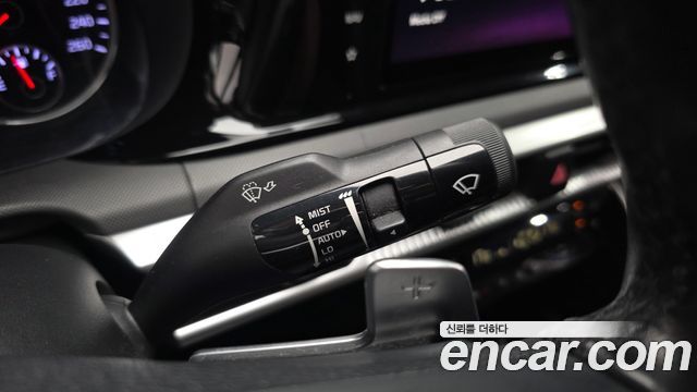 Kia K5 2022 — photo 28