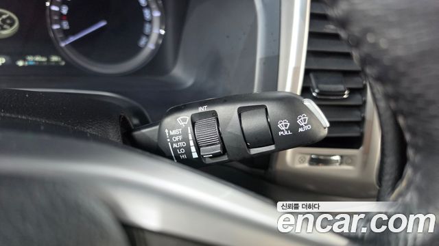 KG Mobility Rexton 2019 — photo 30