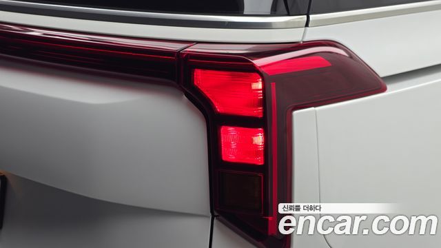 Kia Canival 2024 — photo 9