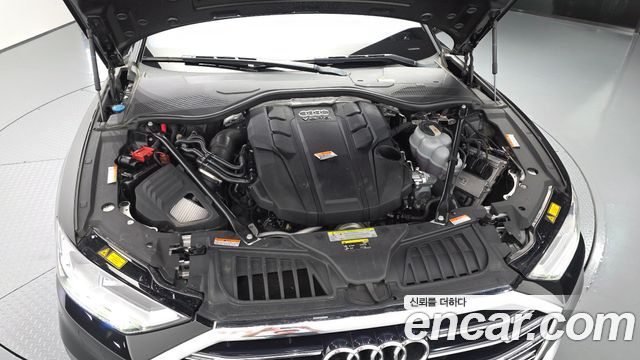 Audi A8 2020 — photo 6