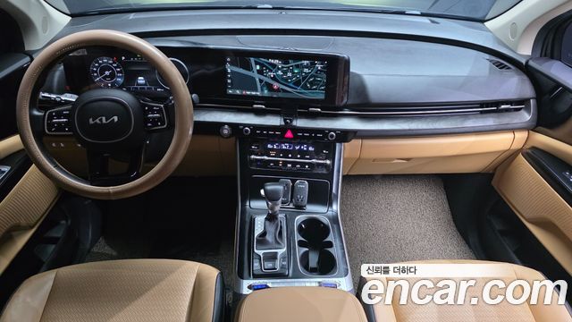 Kia Canival 2023 — photo 7