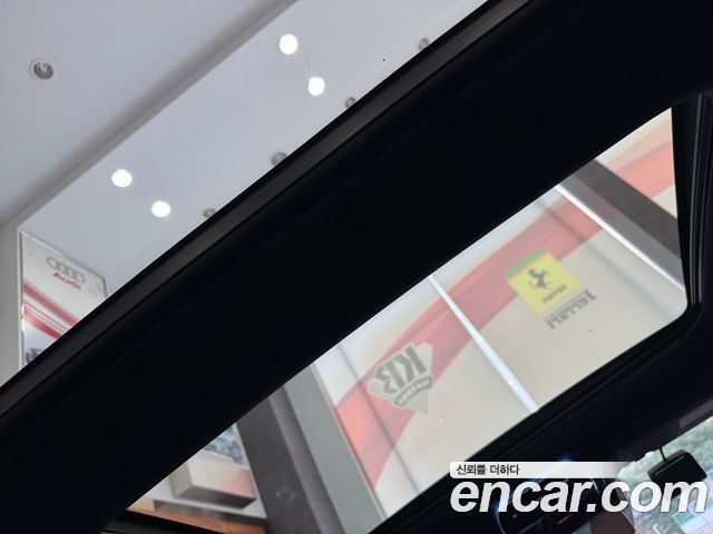 Mercedes-Benz E-Class 2025 — photo 14