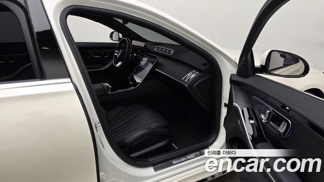 Mercedes-Benz S-Class 2022 — photo 17