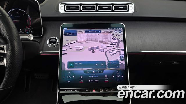 Mercedes-Benz S-Class 2022 — photo 20