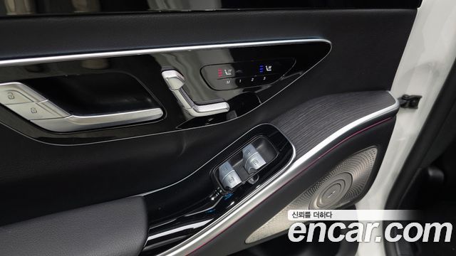 Mercedes-Benz S-Class 2022 — photo 25