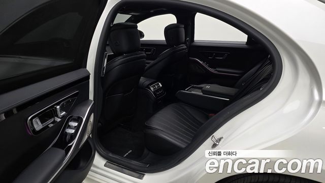 Mercedes-Benz S-Class 2022 — photo 16