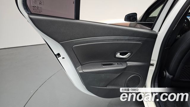 Renault Korea SM3 2019 — photo 15
