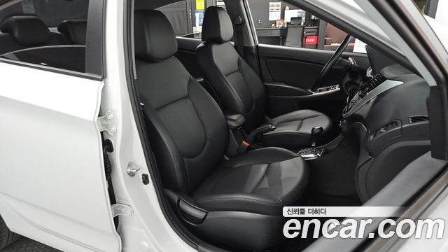 Hyundai Accent 2019 — photo 17