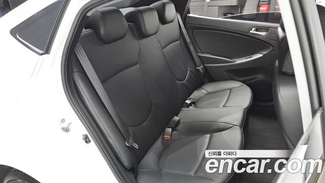 Hyundai Accent 2019 — photo 18