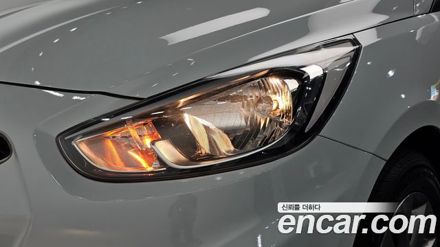 Hyundai Accent 2019 — photo 8