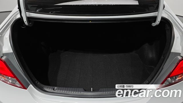 Hyundai Accent 2019 — photo 27