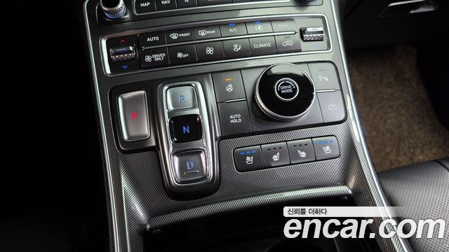 Hyundai Santafe 2022 — photo 12
