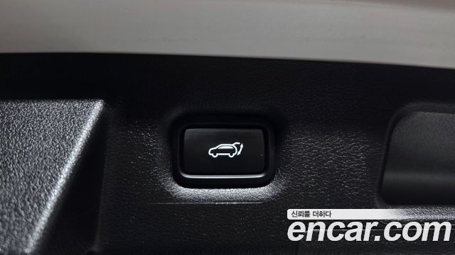 Hyundai Santafe 2022 — photo 24