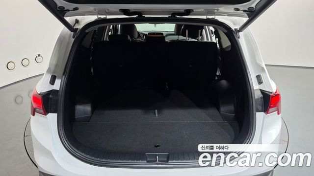 Hyundai Santafe 2022 — photo 25