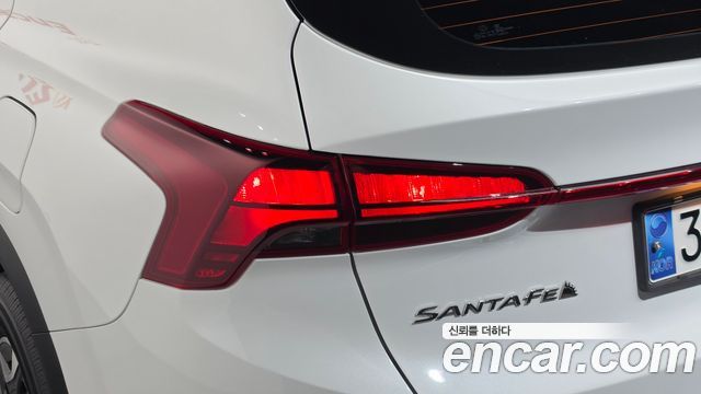 Hyundai Santafe 2022 — photo 9