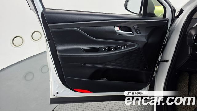 Hyundai Santafe 2022 — photo 14