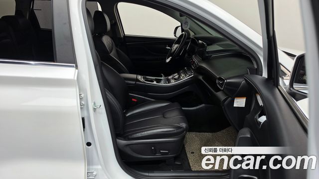 Hyundai Santafe 2022 — photo 16