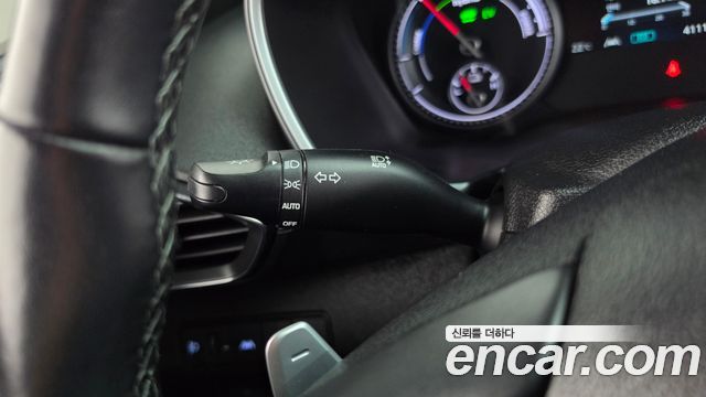Hyundai Santafe 2022 — photo 29