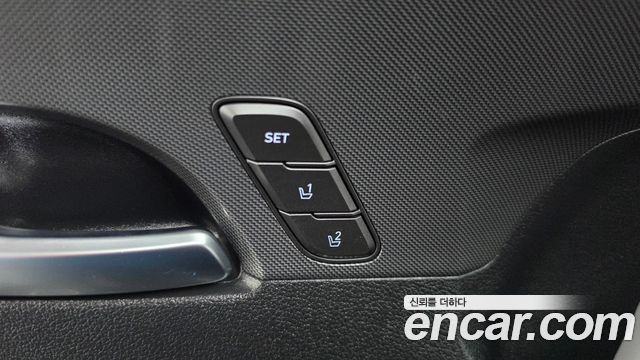 Hyundai Santafe 2022 — photo 36