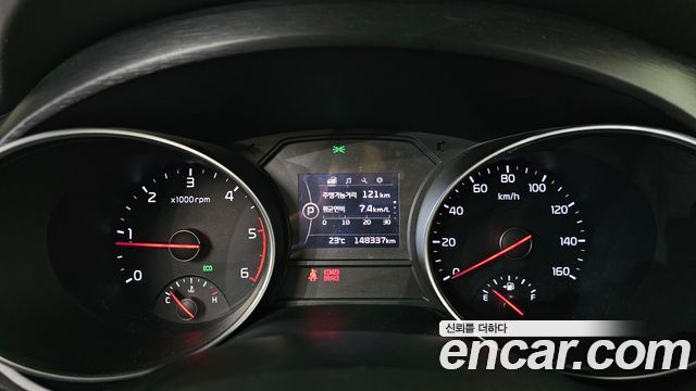Kia Canival 2015 — photo 11