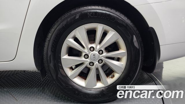 Kia Canival 2015 — photo 7