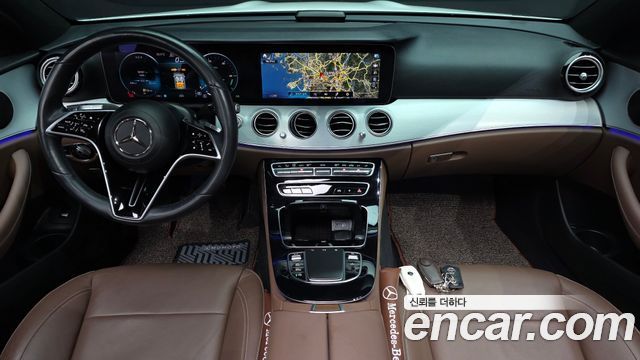 Mercedes-Benz E-Class 2021 — photo 10