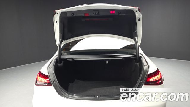 Mercedes-Benz E-Class 2021 — photo 26