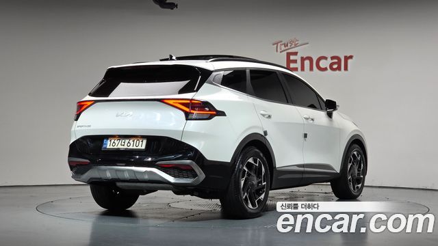 Kia Sportage 2022 — photo 2