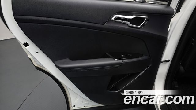 Kia Sportage 2022 — photo 15