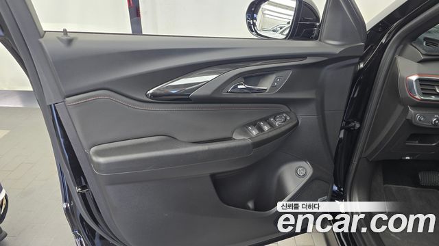 Chevrolet Korea Trailblazer 2022 — photo 14