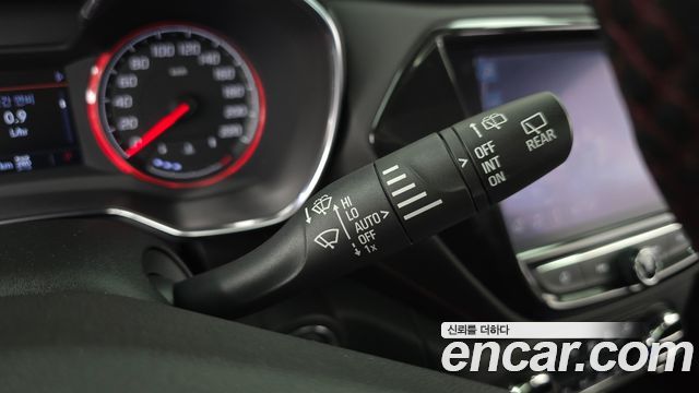 Chevrolet Korea Trailblazer 2022 — photo 28